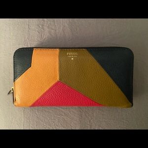 Fossil Zippered Wallet